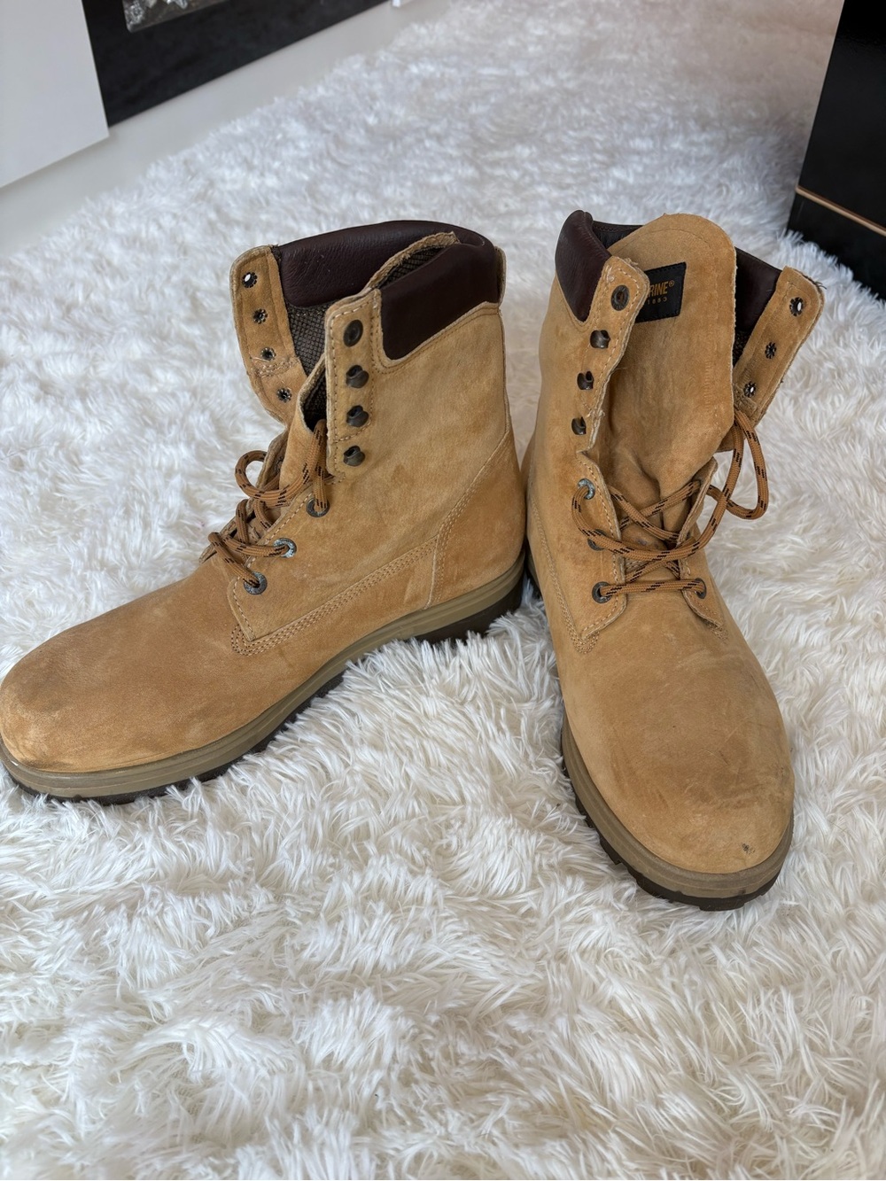 Wolverine Tan Suede Lace-Up Work Boots with Dark Brown Collar